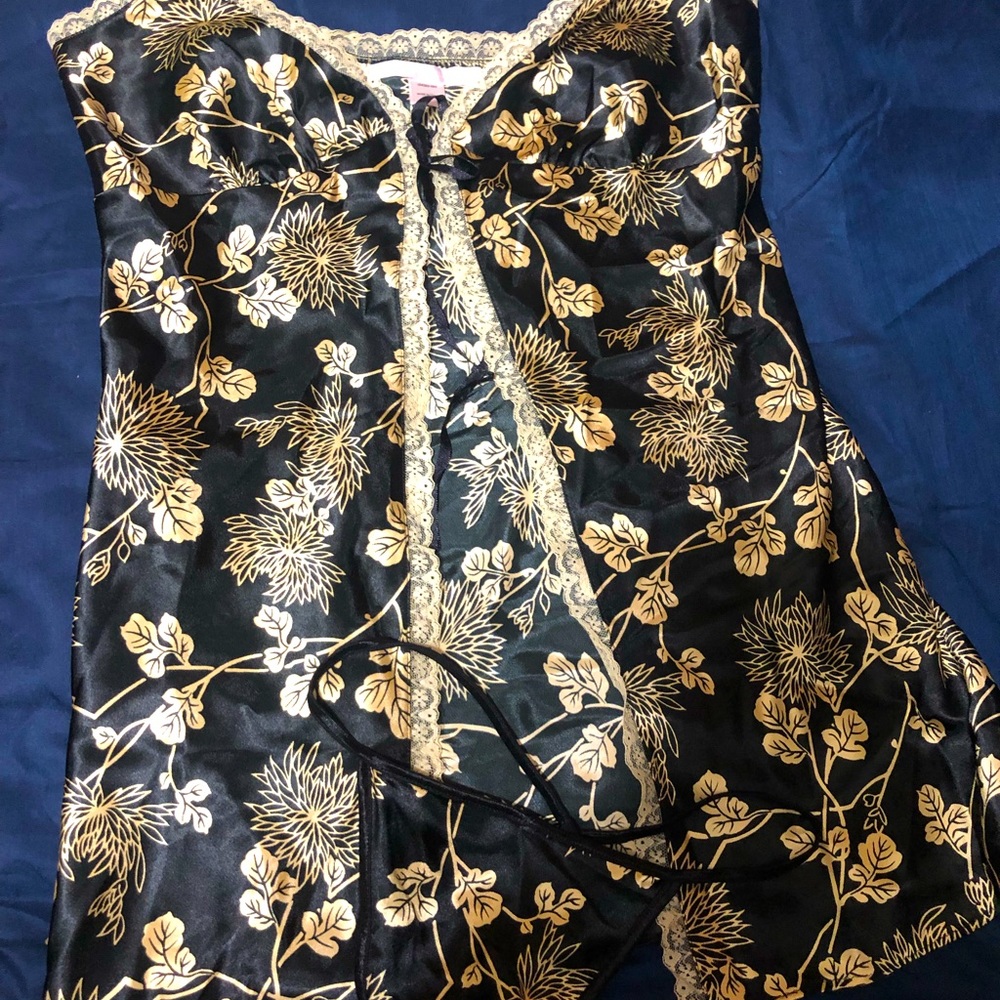 Victoria Secret Sz small lingerie set